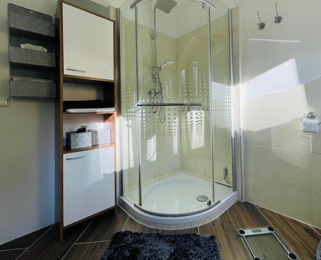 Appartamento Velden Pool